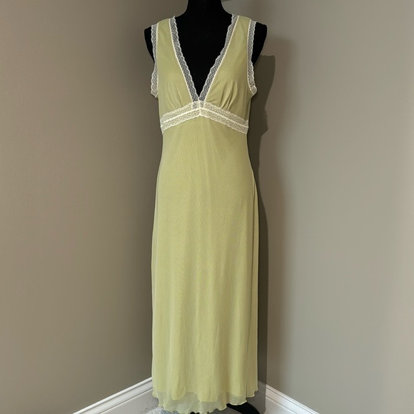 New with tags Le Lis size large chartreuse maxi length slip dress with lace trim - Picture 1 of 5